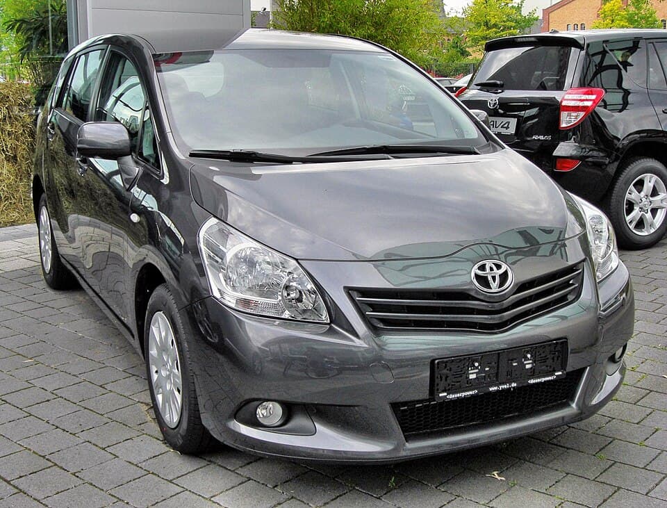 Toyota Verso AR20
