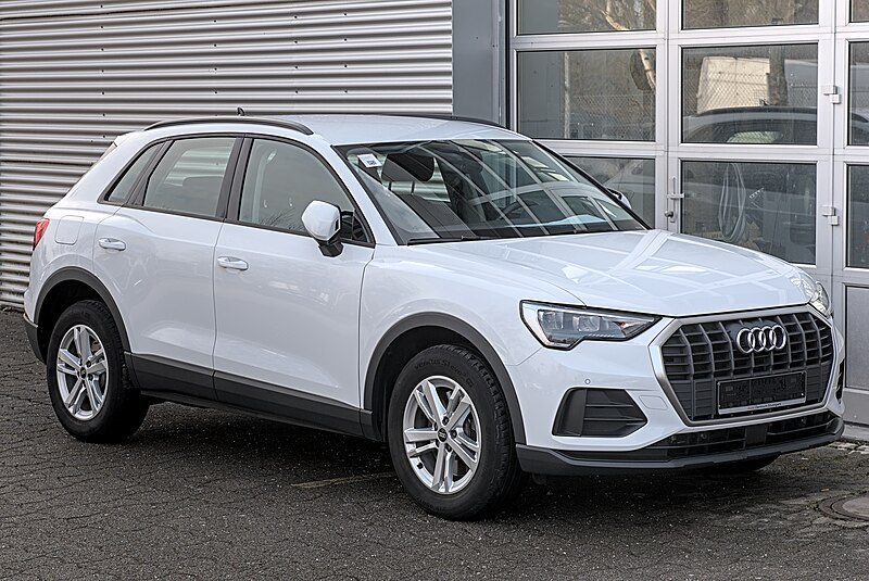 Audi Q3 F3