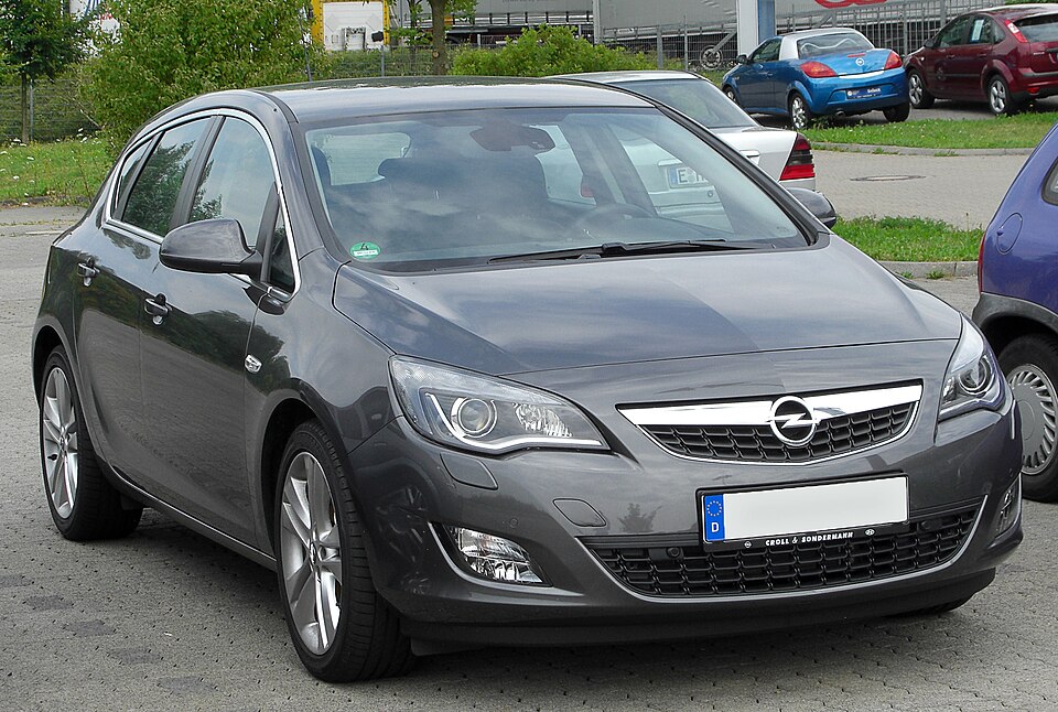 Opel Astra Astra J