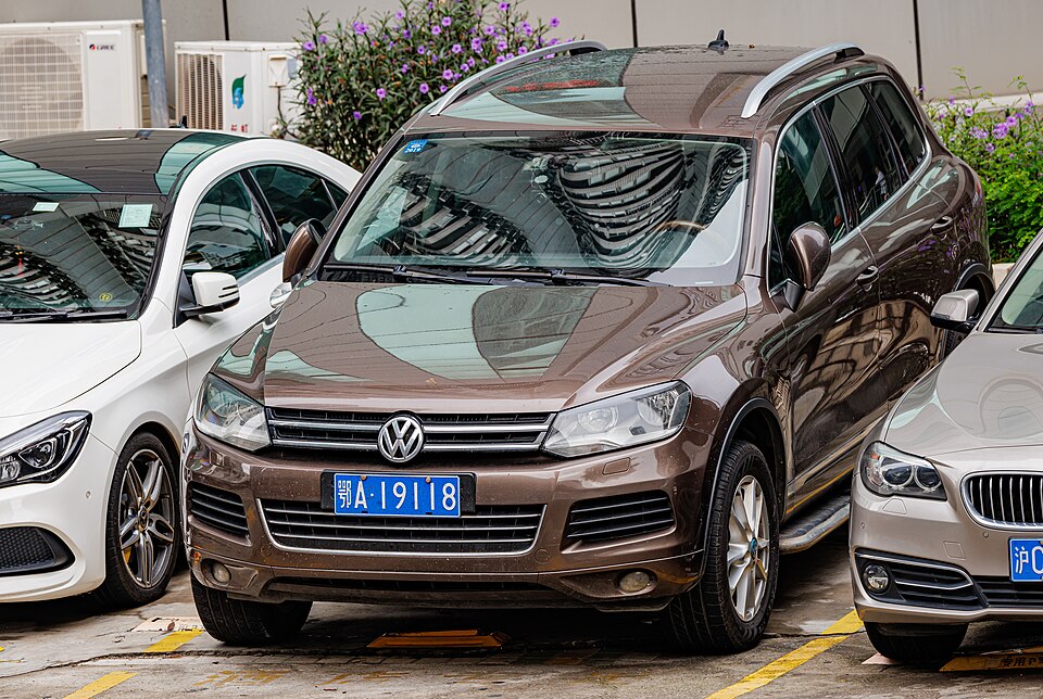 Volkswagen Touareg II (7P)